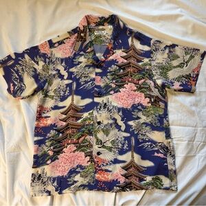 Sun Surf Men’s Japanese Print Rayon Shirt size Small 14-14.5 good condition